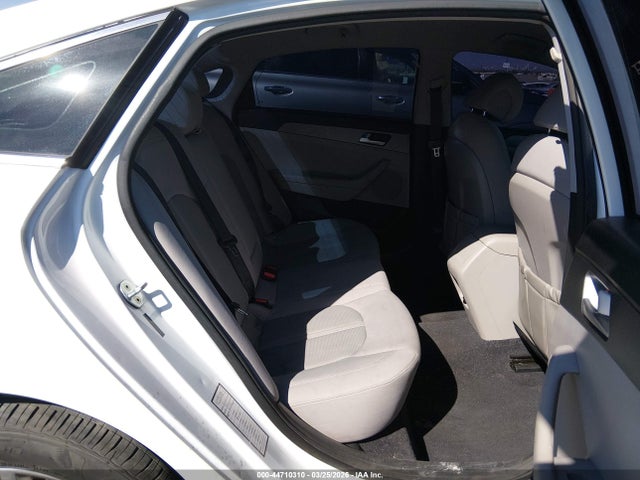 Hyundai SONATA SE 2015 5NPE24AF5FH007225 Image 8