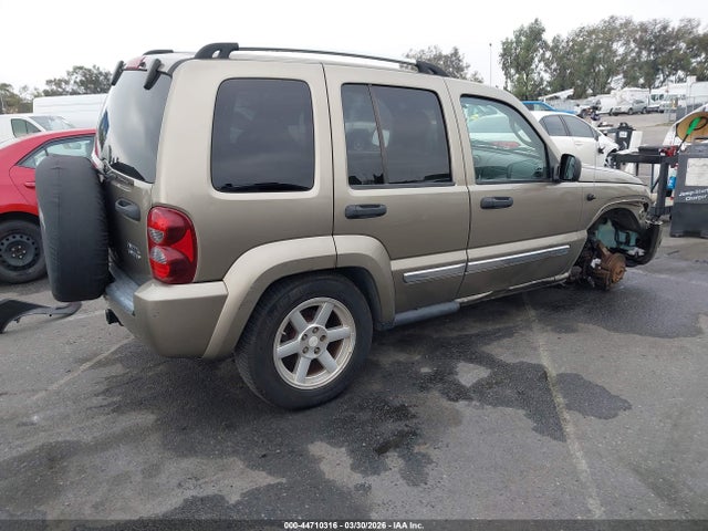 2005 JEEP LIBERTY 1J4GK58K85W577448 Photo 3