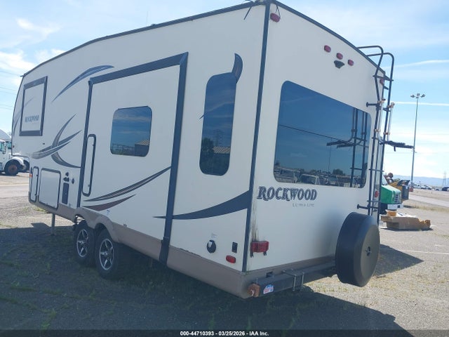 4X4FRLZ25GZ140647 Rockwood Forestriver