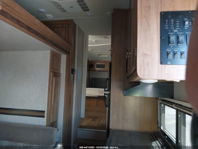 4X4FRLZ25GZ140647 Rockwood Forestriver