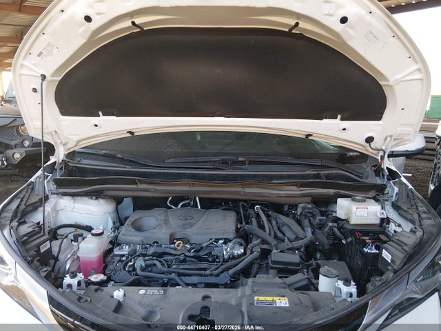 Toyota Sienna Platinum 2025 5TDERKEC6SS256282 Image 10