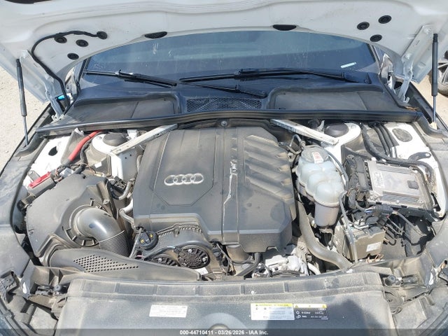 44710411 :رقم المزاد ، WAUBBAF41MA058814 vin ، 2021 Audi A4 Premium Plus 40 Tfsi Quattro S Tronic مزاد بيع