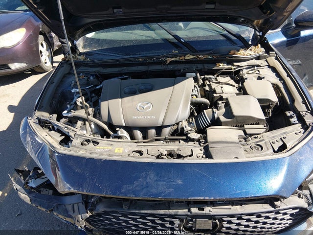 44710415 :رقم المزاد ، 3MZBPABL4NM317069 vin ، 2022 Mazda Mazda3 Select مزاد بيع