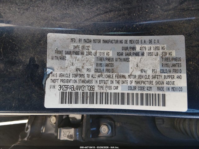 44710415 :رقم المزاد ، 3MZBPABL4NM317069 vin ، 2022 Mazda Mazda3 Select مزاد بيع