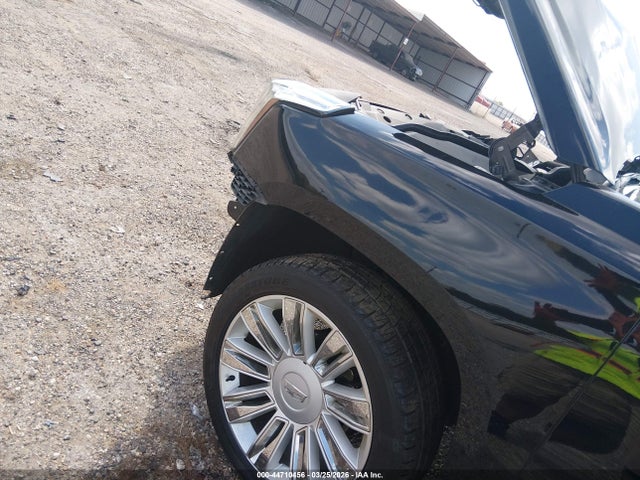 Продаж на аукціоні авто 2019 Cadillac Escalade Esv Platinum, vin: 1GYS4KKJXKR208491, номер лоту: 44710456