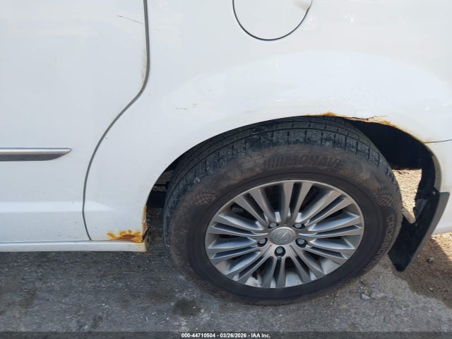 Продажа на аукционе авто 2013 Chrysler Town & Country Touring-l, vin: 2C4RC1CG3DR816676, номер лота: 44710504