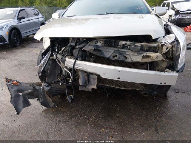 44710513 :رقم المزاد ، 2G61M5S32G9162857 vin ، 2016 Cadillac Xts Luxury Collection مزاد بيع