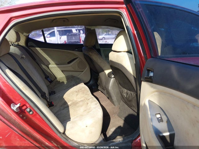 2011 Kia Optima Lx მანქანა იყიდება აუქციონზე, vin: KNAGM4A76B5062169, აუქციონის ნომერი: 44710550