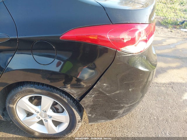 2012 Hyundai Elantra Gls (ulsan Plant) მანქანა იყიდება აუქციონზე, vin: KMHDH4AE2CU272103, აუქციონის ნომერი: 44710551