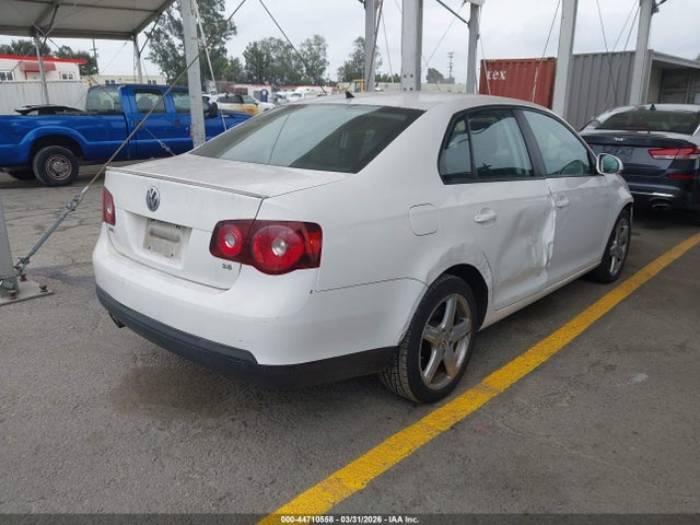 44710558 :رقم المزاد ، 3VWAZ7AJ2AM103989 vin ، 2010 Volkswagen Jetta Limited Edition مزاد بيع