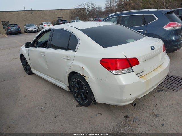 Aukcja sprzedaży 2014 Subaru Legacy 2.5i Limited, vin: 4S3BMBL69E3002750, numer aukcji: 44710572