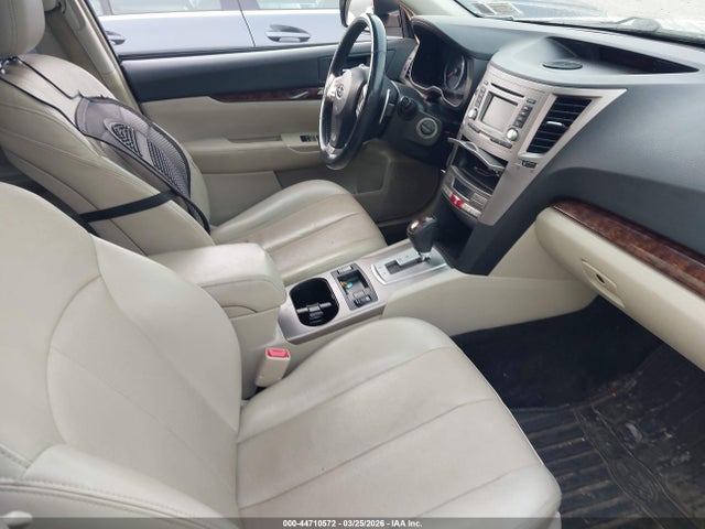 Aukcja sprzedaży 2014 Subaru Legacy 2.5i Limited, vin: 4S3BMBL69E3002750, numer aukcji: 44710572