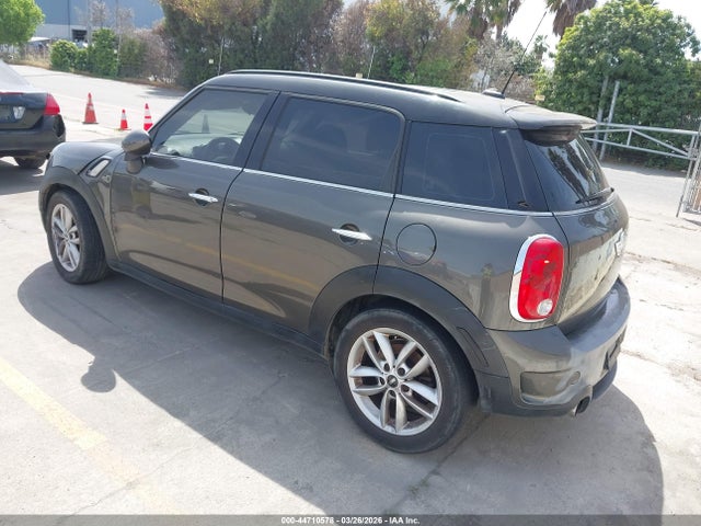 2011 MINI COOPER S COUNTRYMAN WMWZC3C54BWL78682 Photo 2