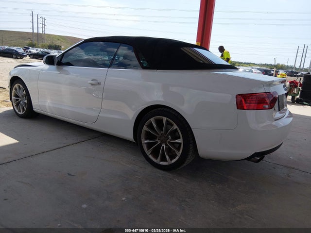 Продажа на аукционе авто 2014 Audi A5 2.0t Premium, vin: WAUAFAFH4EN000600, номер лота: 44710610