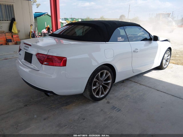 Продажа на аукционе авто 2014 Audi A5 2.0t Premium, vin: WAUAFAFH4EN000600, номер лота: 44710610