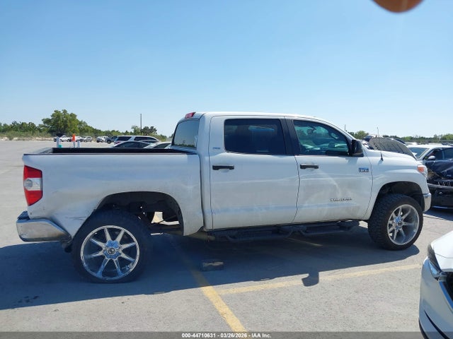 5TFDW5F11EX351317 Toyota Tundra Sr5 5.7l V8