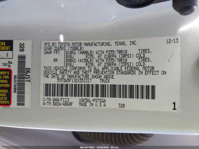 5TFDW5F11EX351317 Toyota Tundra Sr5 5.7l V8
