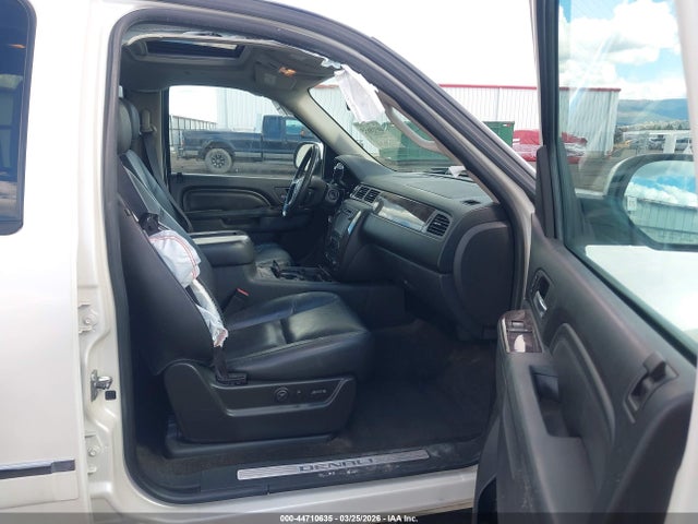 Aukcja sprzedaży 2012 Gmc Yukon Xl 1500 Denali, vin: 1GKS2MEF8CR177245, numer aukcji: 44710635