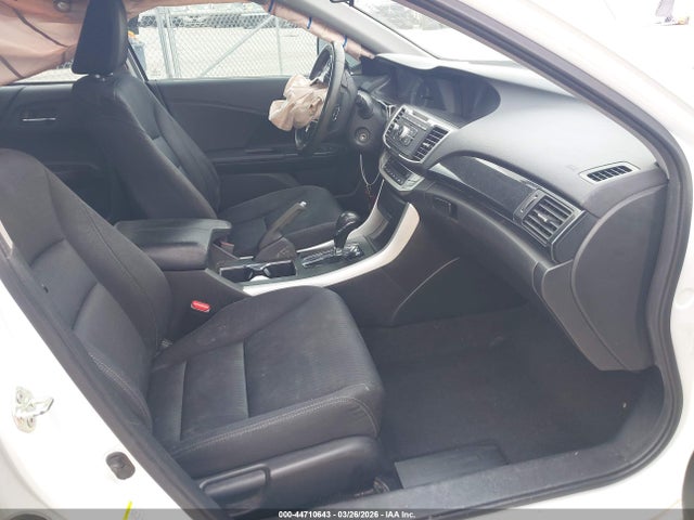 44710643 :رقم المزاد ، 1HGCR2F57EA113786 vin ، 2014 Honda Accord Sport مزاد بيع
