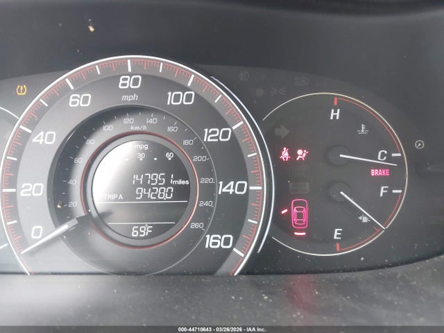 44710643 :رقم المزاد ، 1HGCR2F57EA113786 vin ، 2014 Honda Accord Sport مزاد بيع
