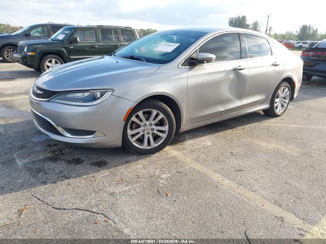 Продажа на аукционе авто 2015 Chrysler 200 Limited, vin: 1C3CCCAB7FN592261, номер лота: 44710657