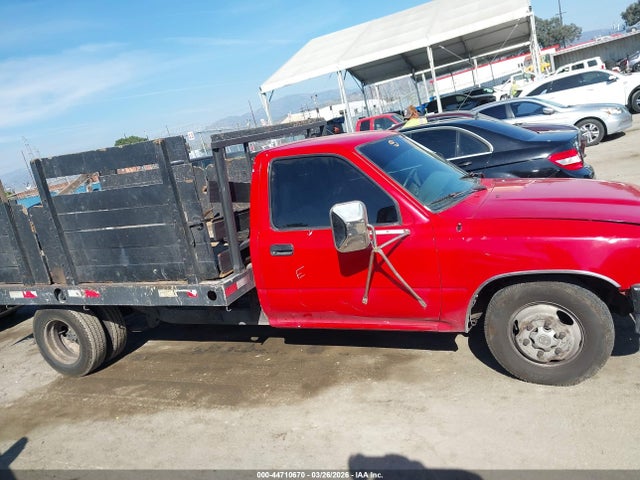 Продажа на аукционе авто 1991 Toyota Pickup Cab Chassis Super Long Wb, vin: JT5VN94T8M0020367, номер лота: 44710670