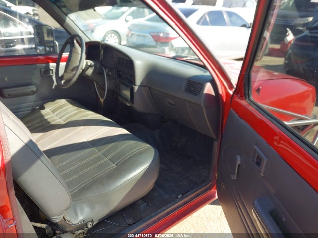 Продажа на аукционе авто 1991 Toyota Pickup Cab Chassis Super Long Wb, vin: JT5VN94T8M0020367, номер лота: 44710670