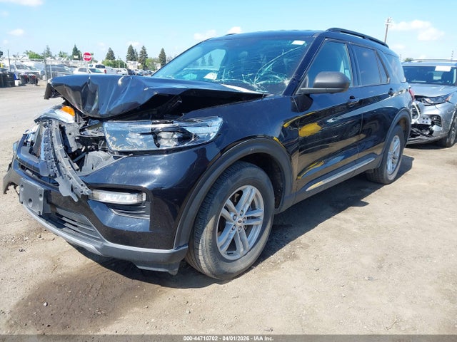 Ford EXPLORER XLT 2023 1FMSK7DH8PGB69000 Image 2