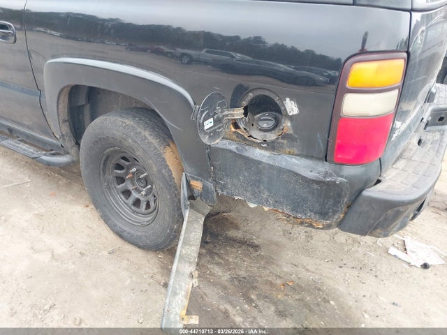 Продаж на аукціоні авто 2005 Chevrolet Suburban 1500 Z71, vin: 3GNFK16Z15G201979, номер лоту: 44710713