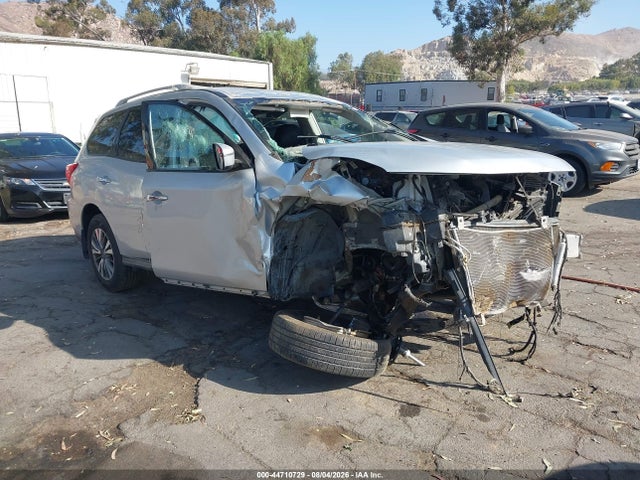 2018 5N1DR2MN9JC663815 main image