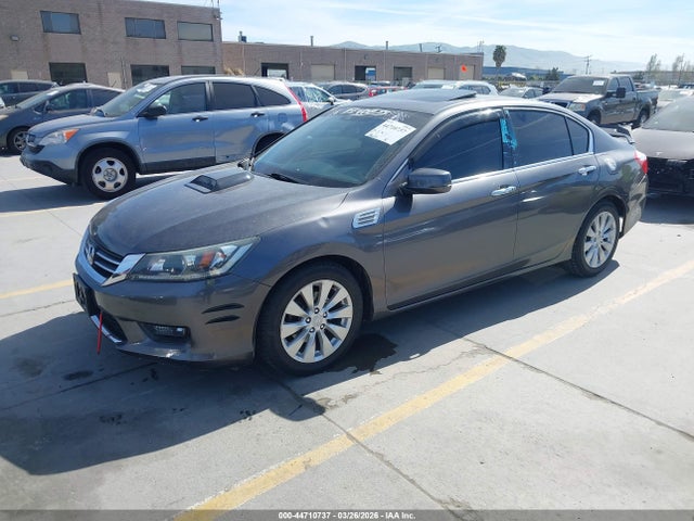 44710737 :رقم المزاد ، 1HGCR2F87FA251758 vin ، 2015 Honda Accord Ex-l مزاد بيع