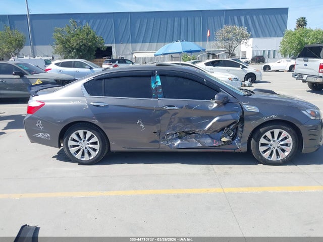 44710737 :رقم المزاد ، 1HGCR2F87FA251758 vin ، 2015 Honda Accord Ex-l مزاد بيع