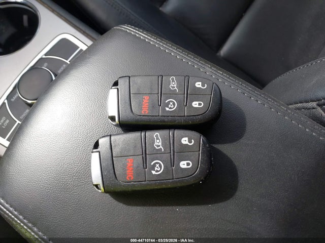 44710744 :رقم المزاد ، 1C4RJFBG8JC258719 vin ، 2018 Jeep Grand Cherokee Limited مزاد بيع
