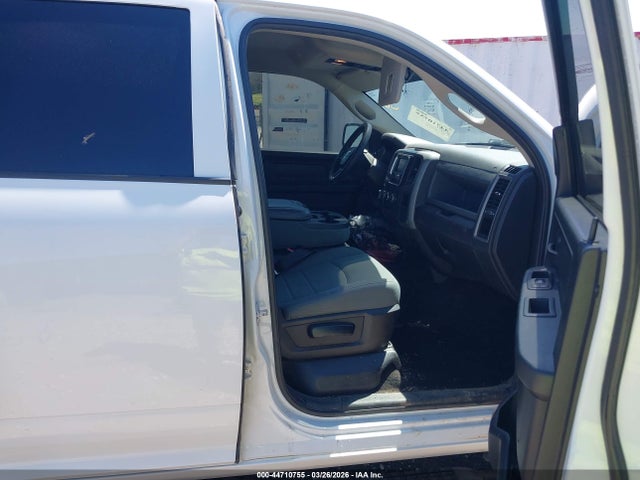 Aukcja sprzedaży 2018 Ram 1500 Express  4x4 5'7 Box, vin: 1C6RR7KG8JS129889, numer aukcji: 44710755