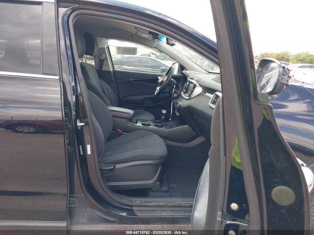 Продажа на аукционе авто 2019 Kia Sorento 2.4l Lx, vin: 5XYPGDA36KG589658, номер лота: 44710762