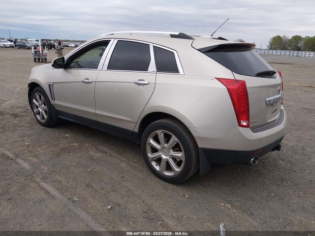 2016 CADILLAC SRX 3GYFNDE32GS571993 Photo 2