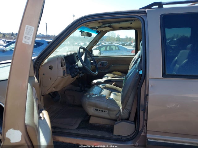 1995 CHEVROLET SUBURBAN 1GNFK16K4SJ422201 Photo 4