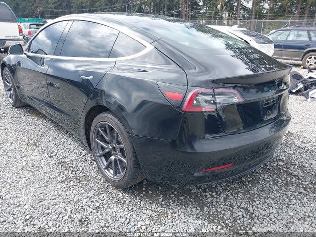44710783 :رقم المزاد ، 5YJ3E1EA2JF109049 vin ، 2018 Tesla Model 3 Long Range/mid Range مزاد بيع