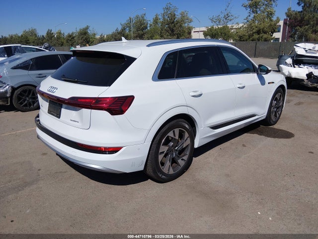 2022 AUDI E-TRON WA1LAAGE1NB026484 Photo 3