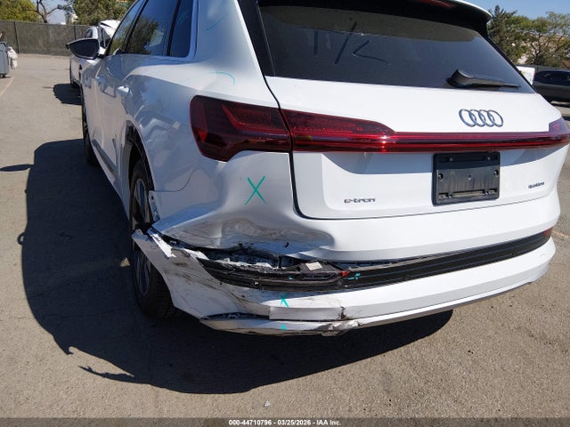 2022 AUDI E-TRON WA1LAAGE1NB026484 Photo 5
