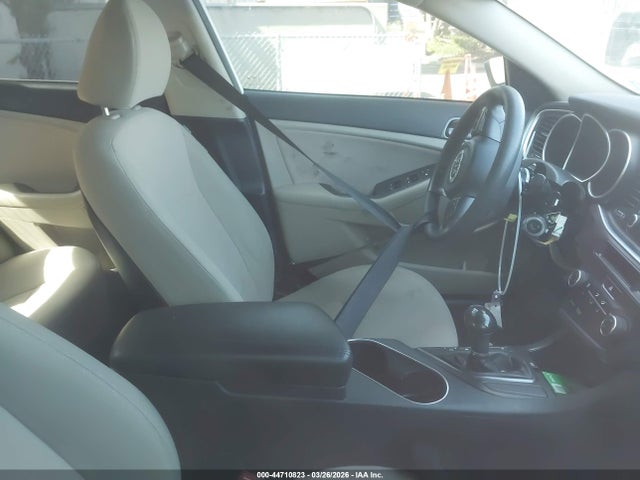 KIA Optima Lx 2015 KNAGM4A75F5631583 Image 5