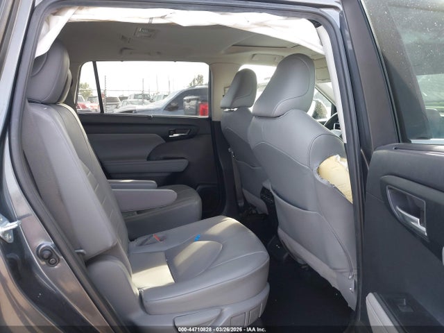 5TDHZRBH4LS054211 Toyota Highlander Xle