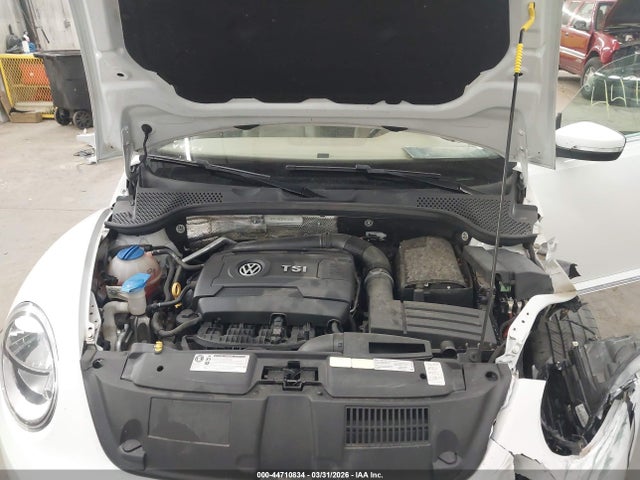 Продажа на аукционе авто 2015 Volkswagen Beetle 1.8t, vin: 3VW517AT2FM814108, номер лота: 44710834