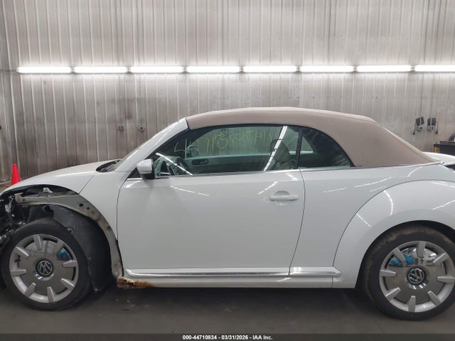 Продажа на аукционе авто 2015 Volkswagen Beetle 1.8t, vin: 3VW517AT2FM814108, номер лота: 44710834
