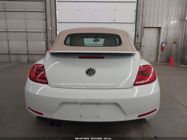 Продажа на аукционе авто 2015 Volkswagen Beetle 1.8t, vin: 3VW517AT2FM814108, номер лота: 44710834