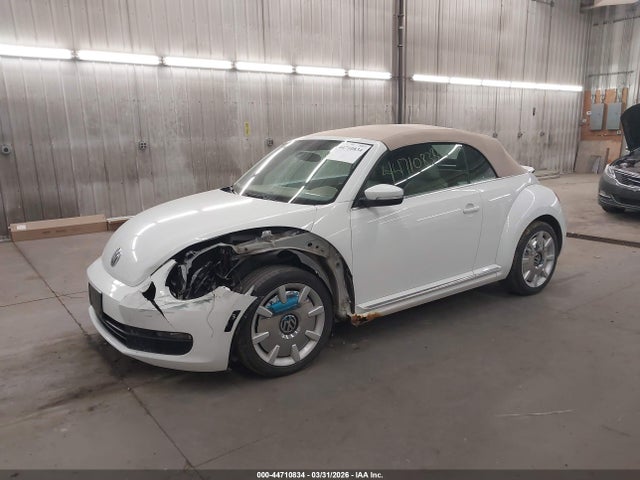 Продажа на аукционе авто 2015 Volkswagen Beetle 1.8t, vin: 3VW517AT2FM814108, номер лота: 44710834