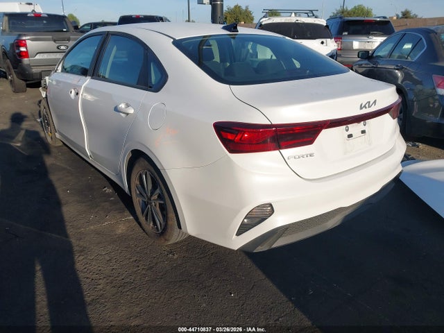 3KPF24AD3RE731569 KIA Forte Lxs