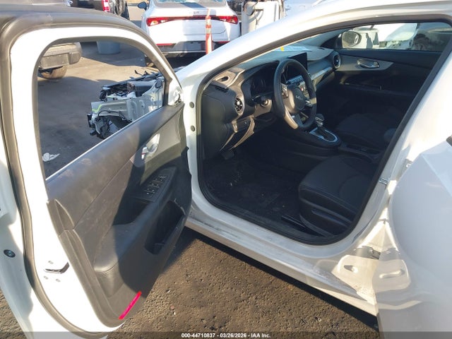 3KPF24AD3RE731569 KIA Forte Lxs