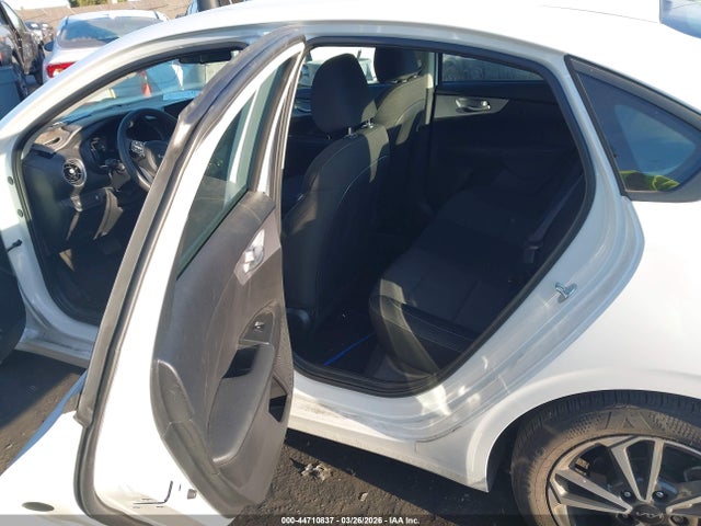 3KPF24AD3RE731569 KIA Forte Lxs