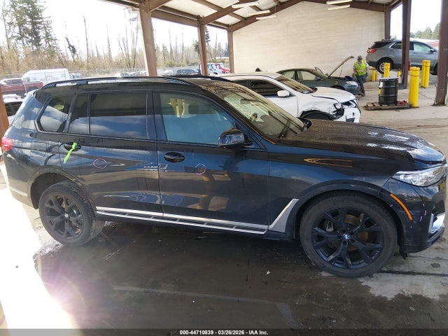 5UXCW2C02M9G63818 BMW X7 Xdrive40i